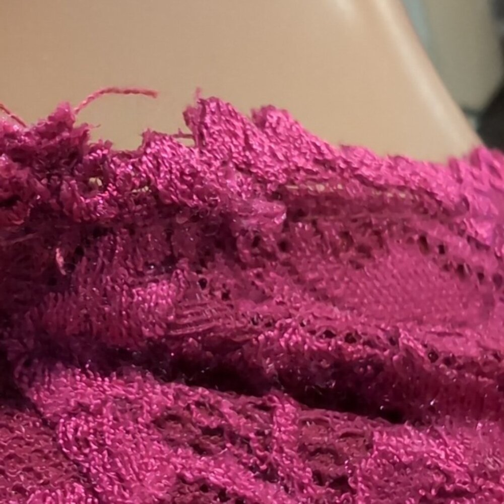 Le Chateau Fuchsia Lace Top - Picture 9 of 14